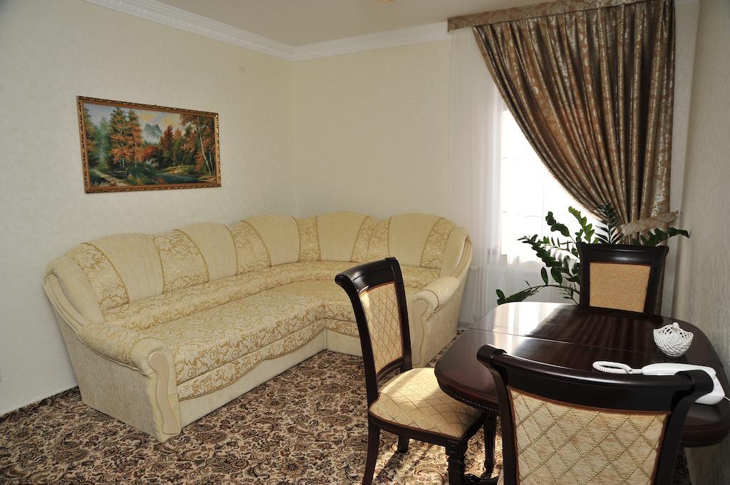 Slava Hotel Запорожье Номер фото