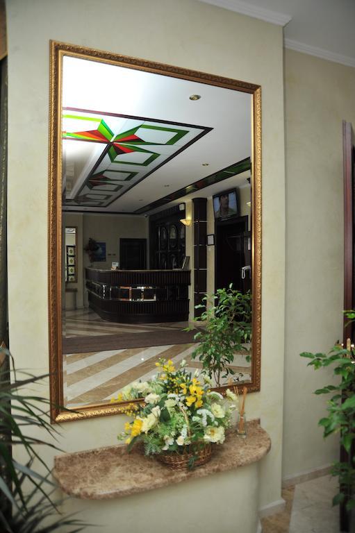 Slava Hotel Запорожье Экстерьер фото