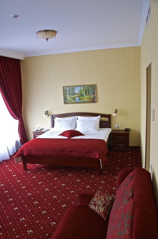 Slava Hotel Запорожье Экстерьер фото