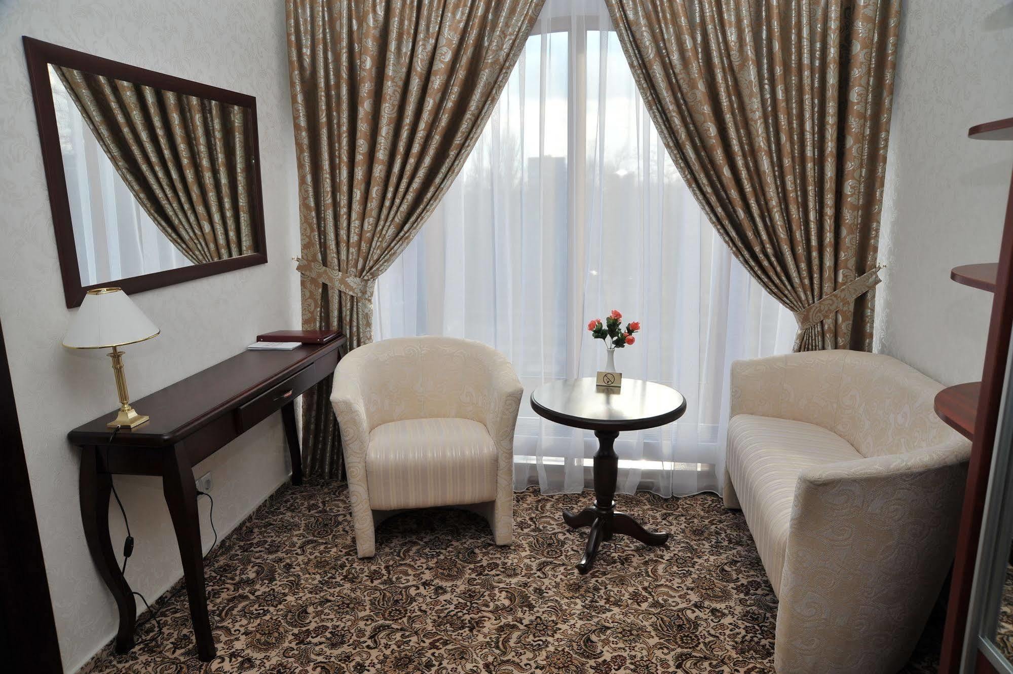 Slava Hotel Запорожье Экстерьер фото