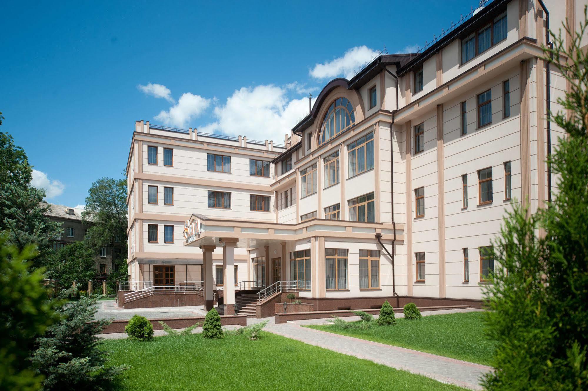 Slava Hotel Запорожье Экстерьер фото